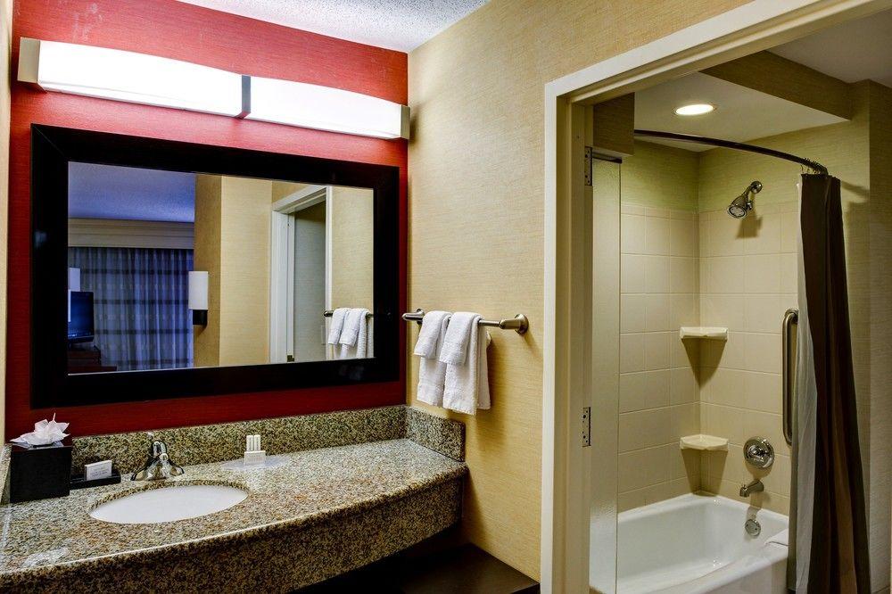 Courtyard Atlanta Airport West 3* College Park