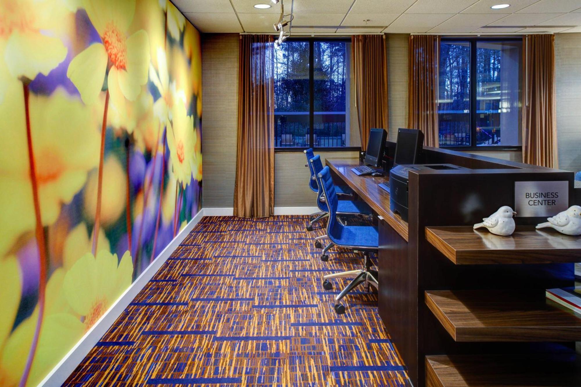Courtyard Atlanta Airport West 3* College Park