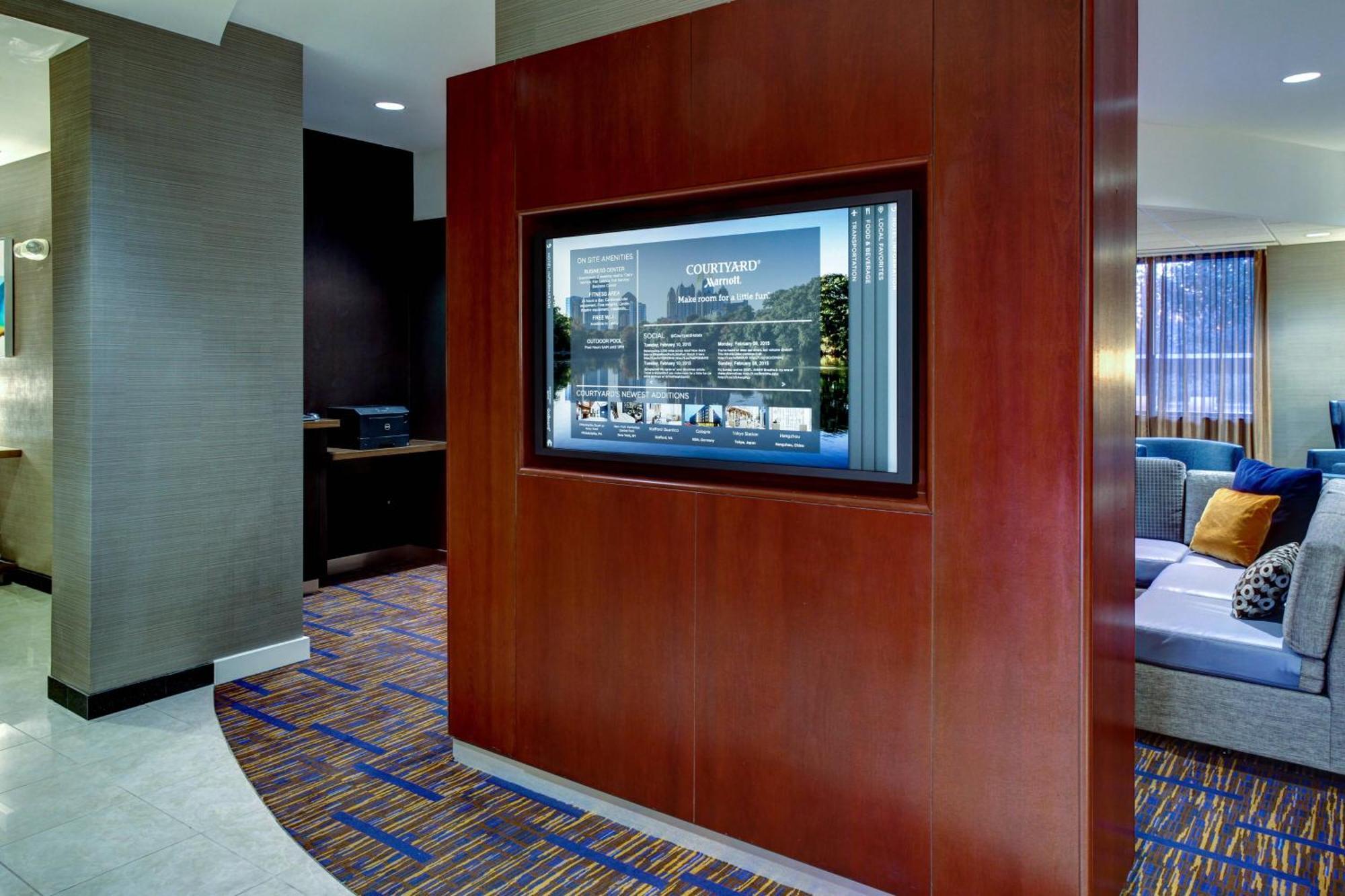 Courtyard Atlanta Airport West 3* College Park