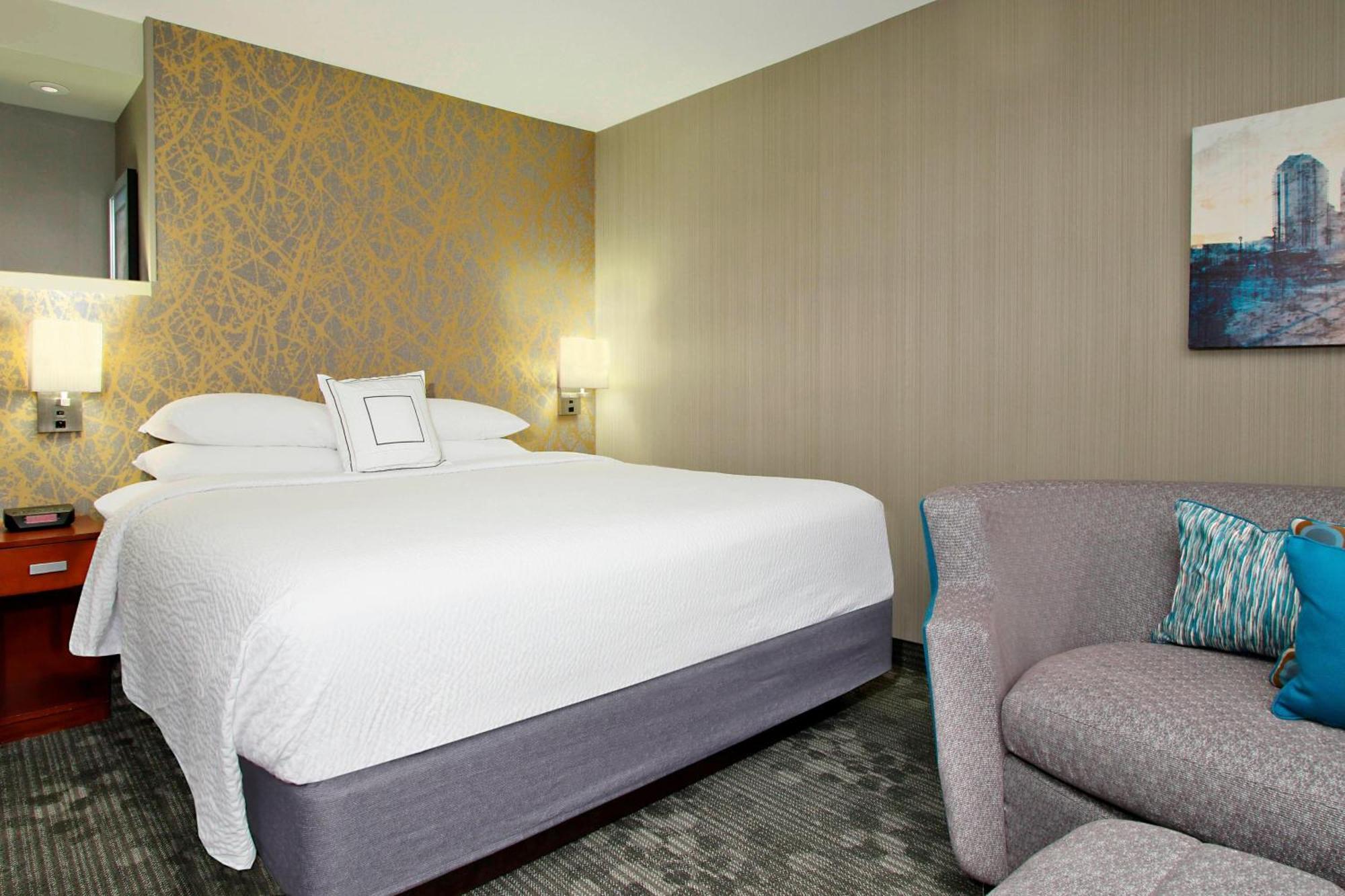 Courtyard Atlanta Airport West 3* College Park
